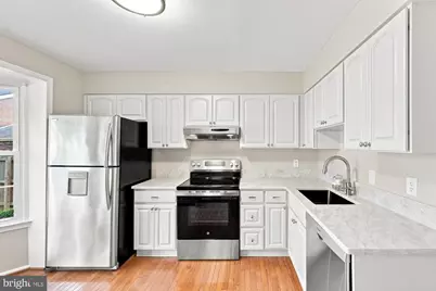 558 Windover Avenue NW, Vienna, VA 22180 - Photo 16