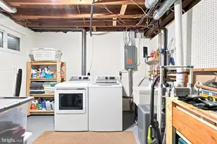 558 Windover Ave NW, Vienna, VA 22180 - Photo 40