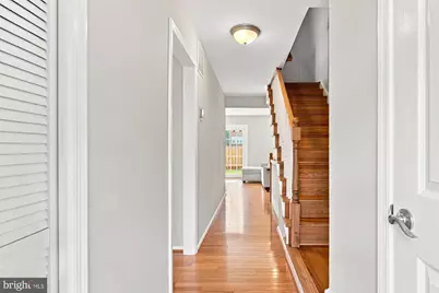 558 Windover Avenue NW, Vienna, VA 22180 - Photo 6