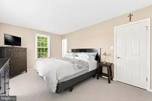 558 Windover Ave NW, Vienna, VA 22180 - Photo 22