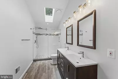 1431 Newport Springs Court, Reston, VA 20194 - Photo 14