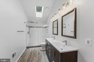 1431 Newport Springs Ct, Reston, VA 20194 - Photo 14