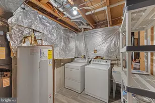 1431 Newport Springs Ct, Reston, VA 20194 - Photo 26