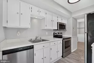 10330 Luria Commons Ct, Burke, VA 22015 - Photo 26