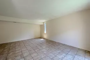 4675 Logsdon Dr, Annandale, VA 22003 - Photo 2