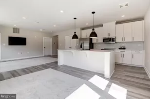 12875 Mosaic Pk Wy, Herndon, VA 20171 - Photo 1