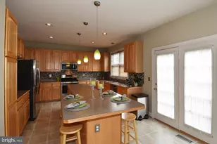 4281 Kearny Ln, Fairfax, VA 22033 - Photo 4