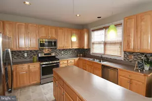 4281 Kearny Ln, Fairfax, VA 22033 - Photo 6