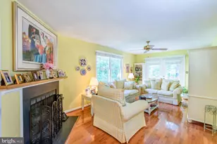 8035 Galla Knoll Cir, Springfield, VA 22153 - Photo 8