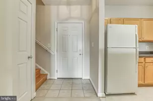 5172 William Colin Ct, Centreville, VA 20120 - Photo 4