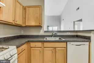 5172 William Colin Ct, Centreville, VA 20120 - Photo 8