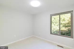 8748 Ridge Hollow Ct, Springfield, VA 22152 - Photo 12