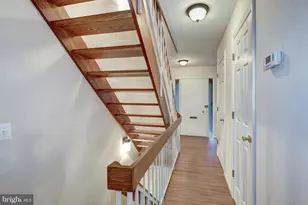 1502 Farsta Ct, Reston, VA 20190 - Photo 2