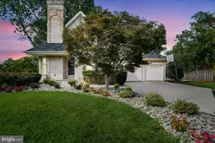 3251 Kinross Cir, Herndon, VA 20171 - Photo 2