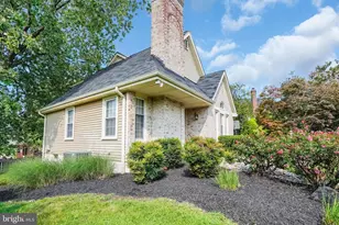 3251 Kinross Cir, Herndon, VA 20171 - Photo 12