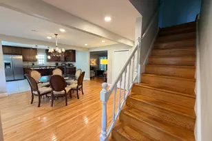 10802 Hunt Club Rd, Reston, VA 20190 - Photo 4
