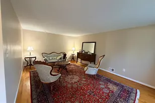 10802 Hunt Club Rd, Reston, VA 20190 - Photo 8