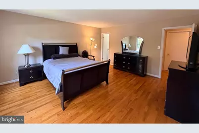 10802 Hunt Club Road, Reston, VA 20190 - Photo 28