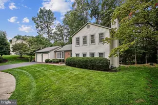 5960 O'Hara Landing Ct, Burke, VA 22015 - Photo 2