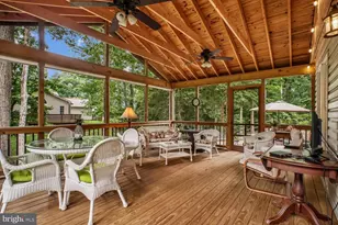 5960 O'Hara Landing Ct, Burke, VA 22015 - Photo 8