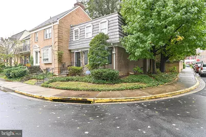 7377 Montcalm Drive, McLean, VA 22102 - Photo 2