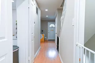 7377 Montcalm Dr, McLean, VA 22102 - Photo 6