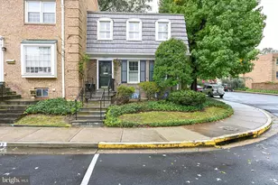 7377 Montcalm Dr, McLean, VA 22102 - Photo 1