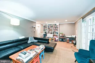 7377 Montcalm Dr, McLean, VA 22102 - Photo 12