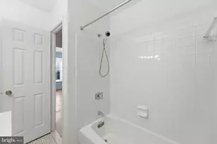 7039 Bradwood Ct, Springfield, VA 22151 - Photo 24