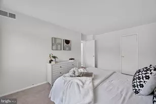 2903 Charing Cross Rd, Falls Church, VA 22042 - Photo 20