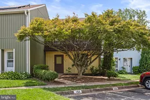 1005 Saber Ln, Herndon, VA 20170 - Photo 1