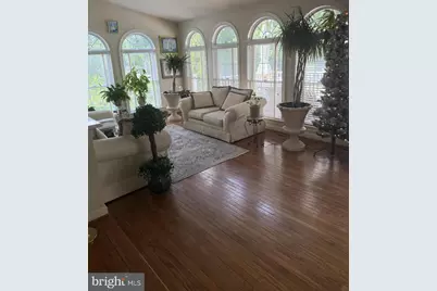 1072 Safa Street, Herndon, VA 20170 - Photo 4
