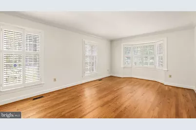 11294 Chinn House Drive, Fairfax Station, VA 22039 - Photo 8