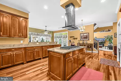 [Address not provided], Fairfax, VA 22033 - Photo 20