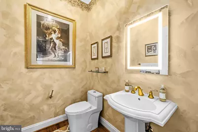 [Address not provided], Fairfax, VA 22033 - Photo 12