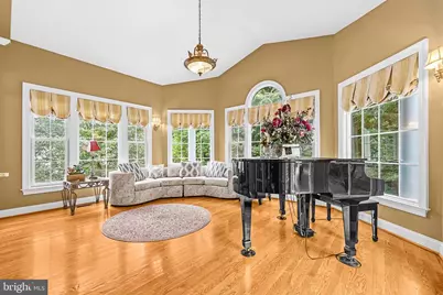 [Address not provided], Fairfax, VA 22033 - Photo 8