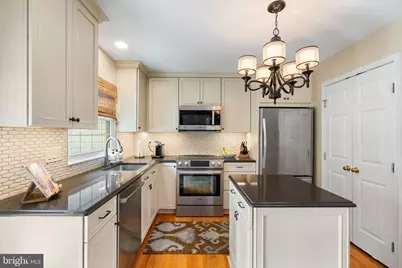 14201 Upperridge Court, Centreville, VA 20121 - Photo 10