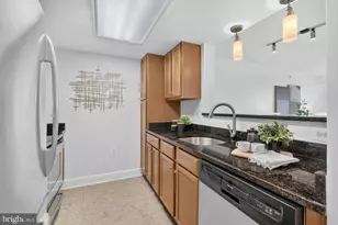 11800 Sunset Hills Rd, Reston, VA 20190 - Photo 10