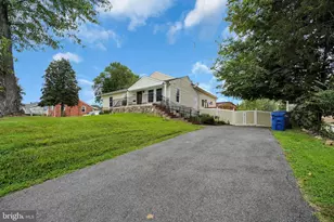 5017 Laburch Ln, Annandale, VA 22003 - Photo 4