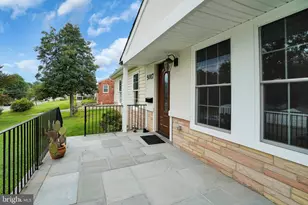 5017 Laburch Ln, Annandale, VA 22003 - Photo 6