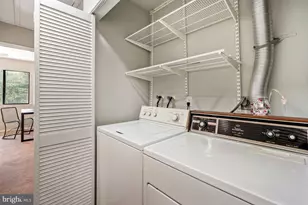 2467 Glengyle Dr, Vienna, VA 22181 - Photo 20