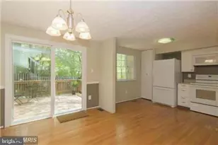 11556 Ivy Bush Ct, Reston, VA 20191 - Photo 10