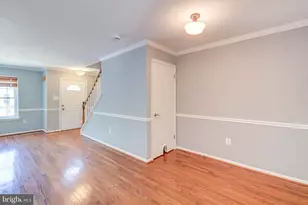 14536 Castleford Ct, Centreville, VA 20121 - Photo 4