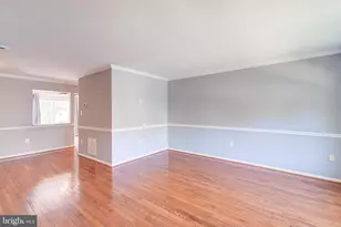 14536 Castleford Ct, Centreville, VA 20121 - Photo 6