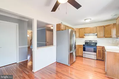 14536 Castleford Court, Centreville, VA 20121 - Photo 6