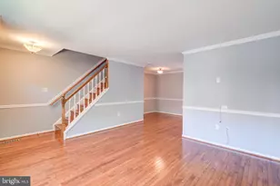 14536 Castleford Ct, Centreville, VA 20121 - Photo 8