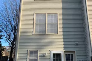 7834 Liberty Springs Cir, Alexandria, VA 22306 - Photo 2