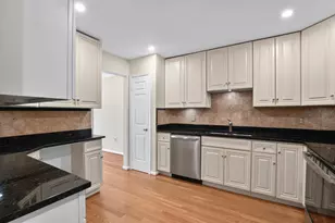 7740 Bristol Square Ct, Springfield, VA 22153 - Photo 12