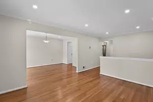 7740 Bristol Square Ct, Springfield, VA 22153 - Photo 8