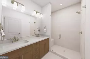 9475 Sprague Ave, Fairfax, VA 22031 - Photo 14
